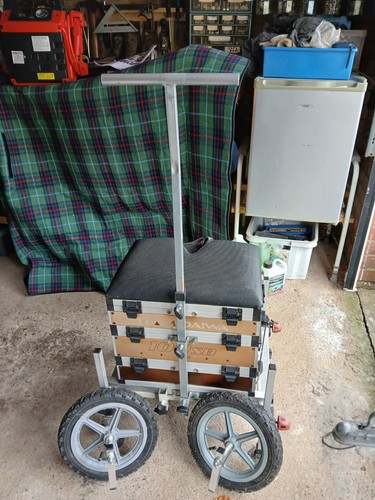 Daiwa 100sb seat box - seat,