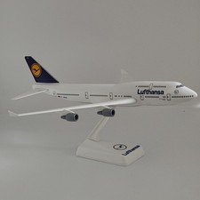 Wooster World Airlines LUFTHANSA BOEING 747-400 Model Aircraft No. 197.