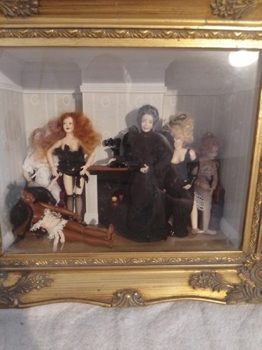 Vintage dollhouse shadow box - vintage,