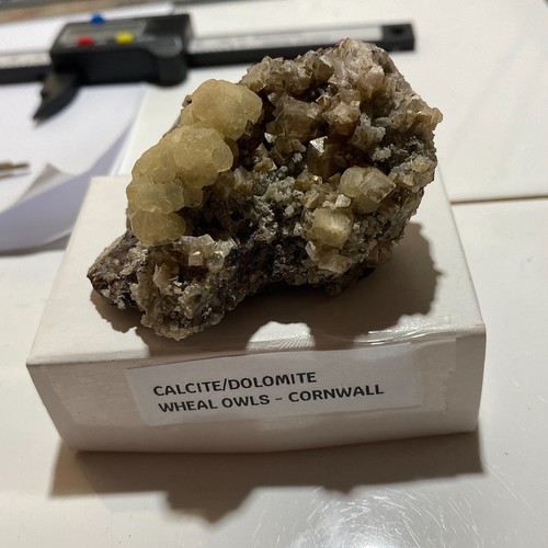 Calcite with dolomite - dolomite, wheal