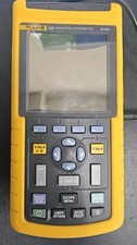 FLUKE 123 INDUSTRIAL SCOPEMETER 20MHz  WITH POWER SUPPLY