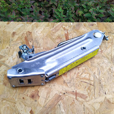 VW Audi Car Jack 8L0011031A, 960 Kg / 2117 Lbs