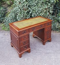 ANTIQUE STYLE MAHOGANY