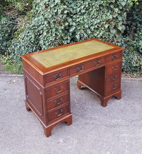 Antique style mahogany - style,