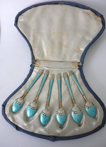 Antique cased set 6 - antique,
