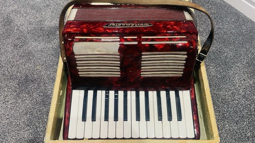 Worldmaster accordion key - accordion, 26