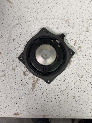 2020 2025 nissan versa rear - 2020-2025,