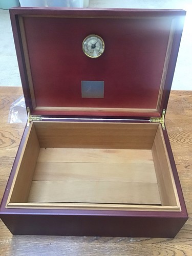 Vintage cigar humidor wood - wood, box
