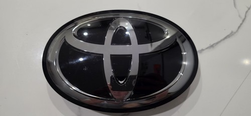 Toyota hilux mk8 2020 - toyota, 2020-2025
