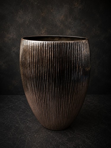 Large metallic ribbed ceramic - large,