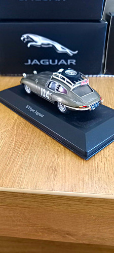 Jaguar type diecast - jaguar,