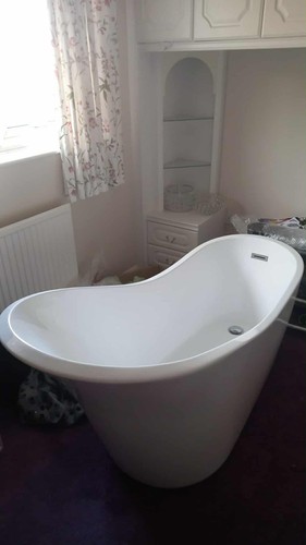 Freestanding slipper bath see - slipper,