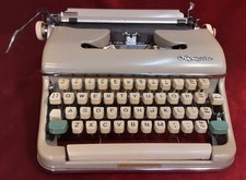 Olympia SM5 Vintage Portable