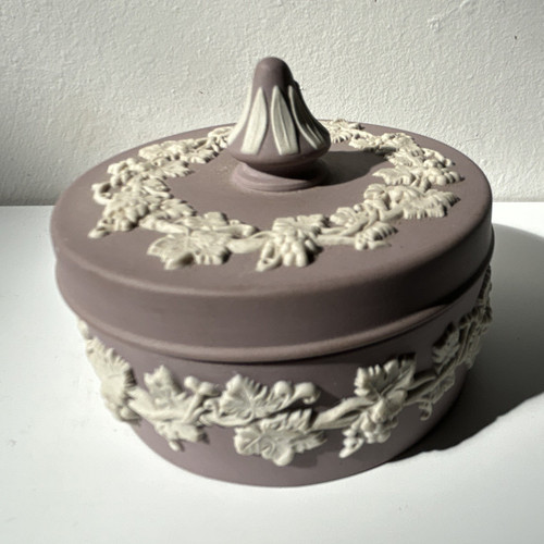 Wedgwood lilac jasperware - wedgwood,