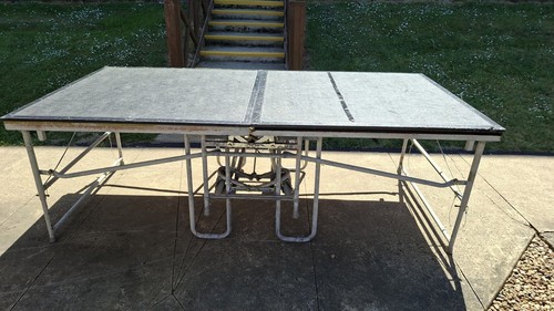 Portable folding mobile stage - mobile,