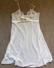 Delicate Vintage Negligee - Ivory with Lace & Bow Detail Size Small (8-10) VGC