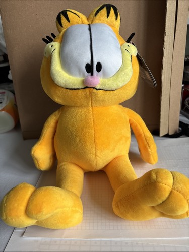 Nickelodeon sitting garfield - sitting,
