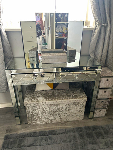 Mirrored glass dressing - glass,
