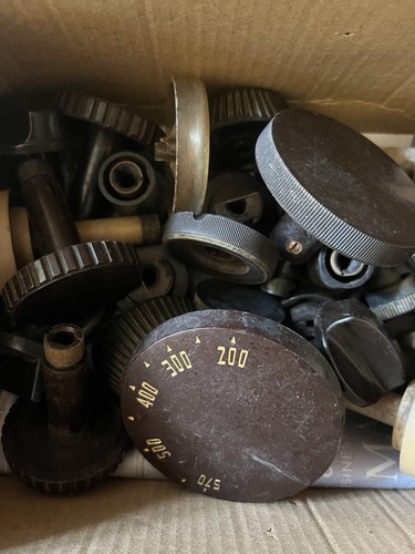 Assorted bakelite radio knobs - assorted,