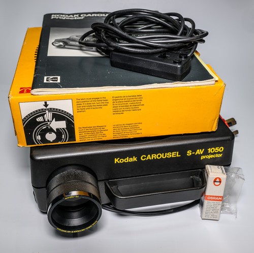 Kodak carousel 1050 - s-av,