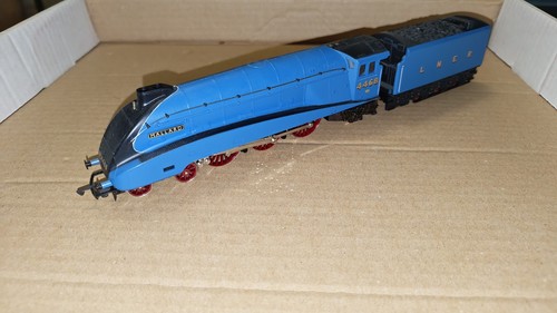 Hornby r327 lner pacific - r327, a4