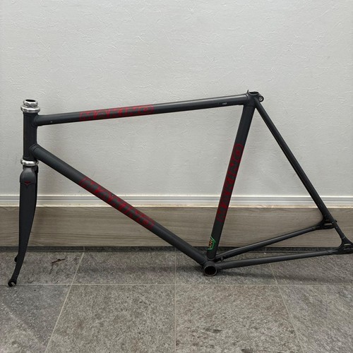 Makino njs track pista - njs,
