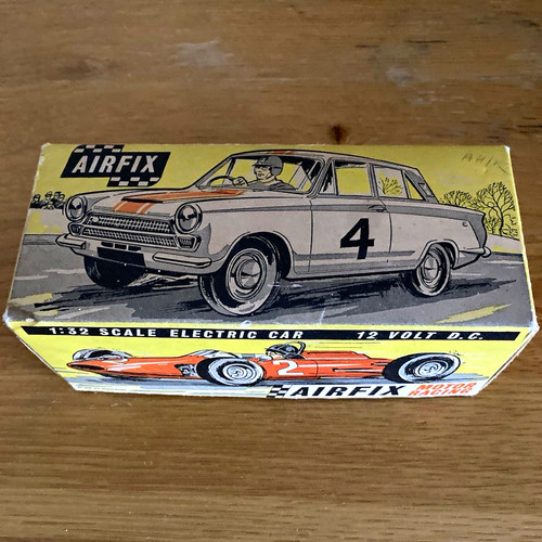 Airfix motor racing 32 - airfix,