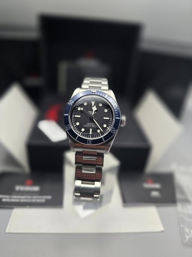 Tudor black bay heritage blue - tudor,