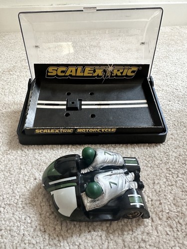 Scalextric c282 green - 🏍️,