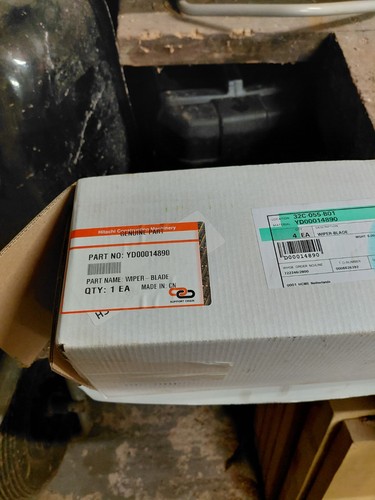 Hitachi excavator wiper - hitachi,