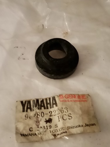 Yamaha grommet 90480 22263 - yamaha, 90480-22263