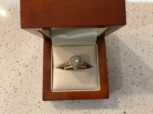 18ct yellow gold diamond - gold,