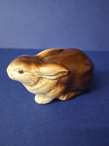 Poole pottery rabbit good - poole,