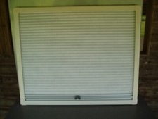 CARAVAN BLIND 95CM X 77.5CM