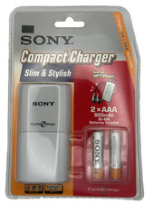 SONY AA AAA 1.2v Ni-MH Rechargeable Mains Battery Charger + 2 AAA Batteries
