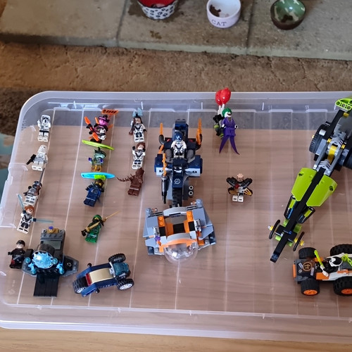 Lego marvel minifigure lot - lego,