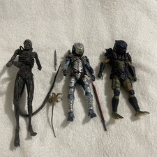 NECA ALIEN & PREDATOR action figures ( incomplete ) 