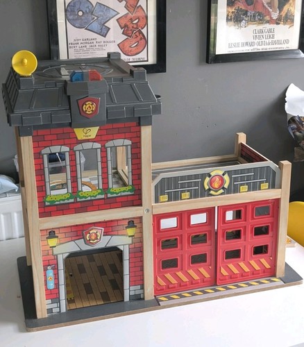Hape wooden fire - wooden,