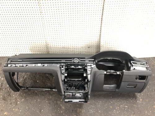 Passat dashboard - b8,