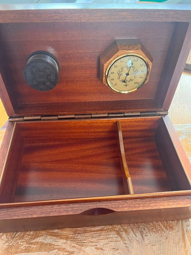 Vintage brebbia cigar humidor - vintage,