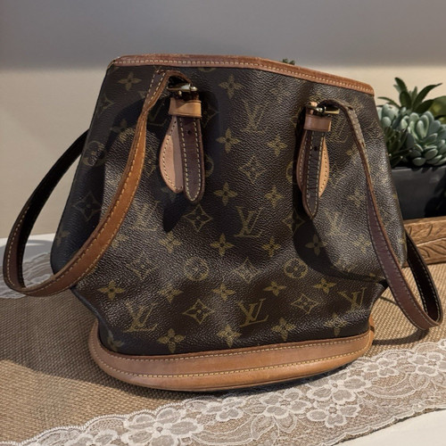 Louis vuitton monogram medium - louis,