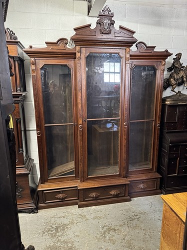 Renaissance carved walnut and - renaissance,