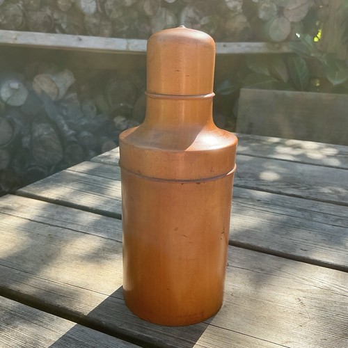 Old vintage antique monte - antique,