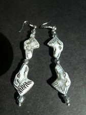 DANGLY SIGHTHOUND GLASS