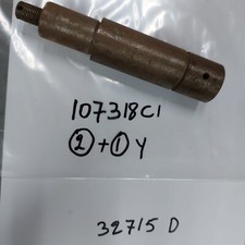 NEW NOS TRACTOR PARTS 107318C1 SHAFT fit INTERNATIONAL HARVASTER 782