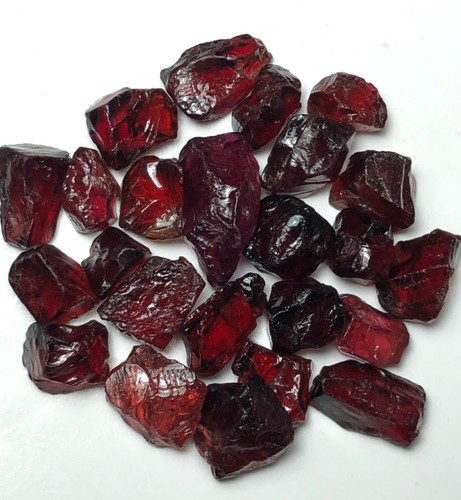 Red rhodolite garnet - red,