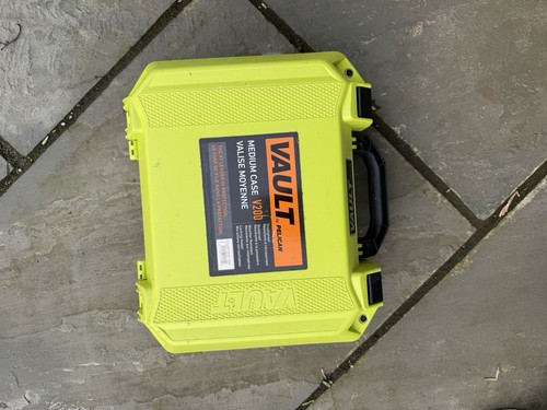Pelican vault v200 - hard, case