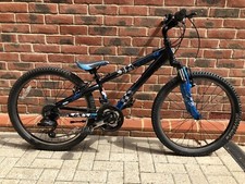 Trek MT220 - 24 Inch wheel mountain Bike with 10 Inch frame