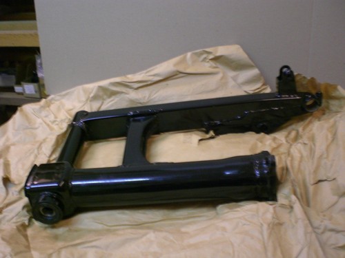Honda vf750c swingarm nos new - nos,