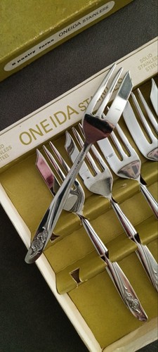 Vintage oneida pastry - vintage, forks